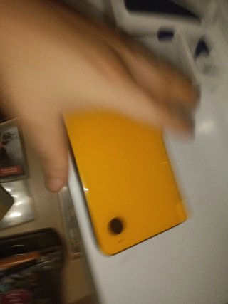 Nintendo DS XL Amarilla