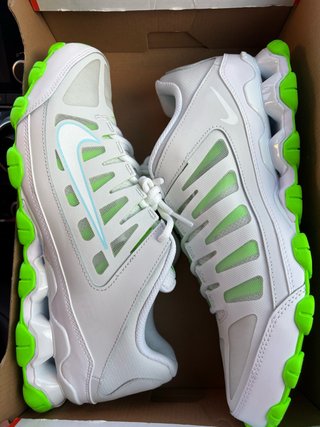 Nike Reax 8 Zapatillas Blancas y Verdes