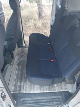 Nissan NV200 2011