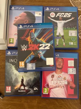 PS4 (PlayStation 4) + 5 Giochi