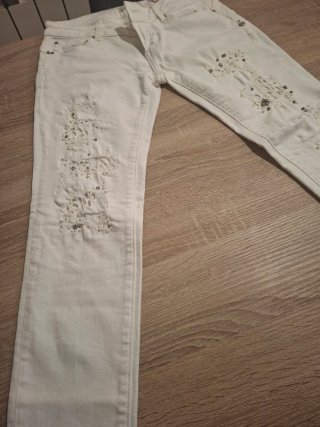FracominaJeans Blancos Talla 28 roto con pedreria