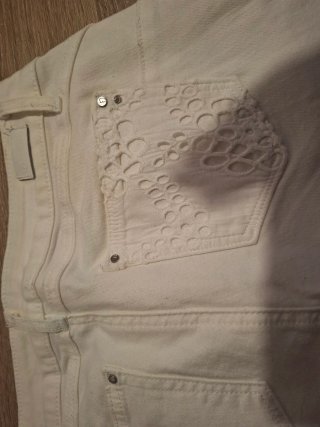 FracominaJeans Blancos Talla 28 roto con pedreria