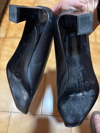 Zapatos de tacón Úrsula Mascaró negros