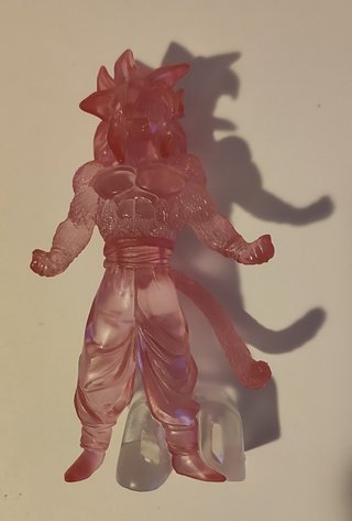 Gachapon Dragon Ball Z Goku SSJ4 transparente