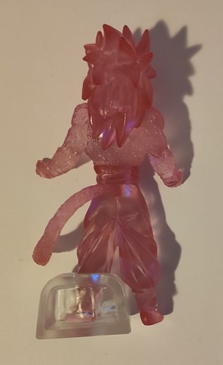 Gachapon Dragon Ball Z Goku SSJ4 transparente