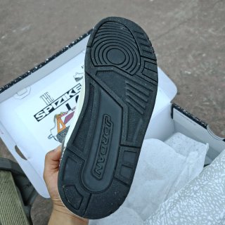 Jordan Spizike Low Zapatillas Blancas Rojas