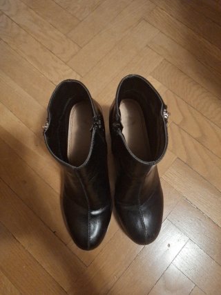 Botines Maripaz negros cremallera talla 37