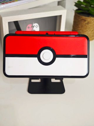Console Nintendo New 2DS XL Edizione Pokeball