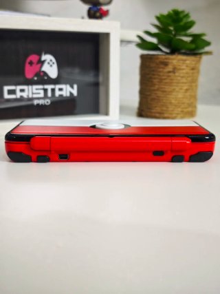 Console Nintendo New 2DS XL Edizione Pokeball