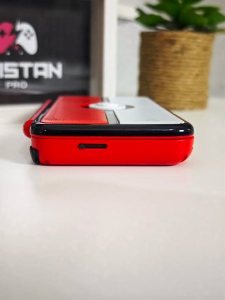 Console Nintendo New 2DS XL Edizione Pokeball
