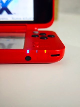 Console Nintendo New 2DS XL Edizione Pokeball