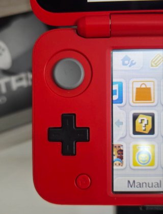 Console Nintendo New 2DS XL Edizione Pokeball