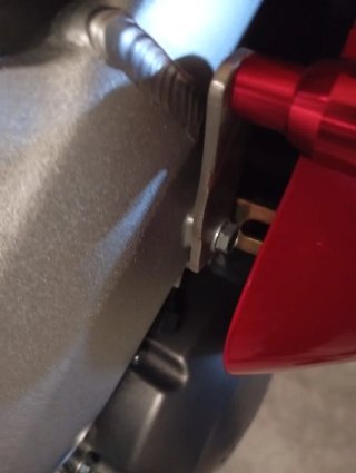Topes anticaída moto rosca M10