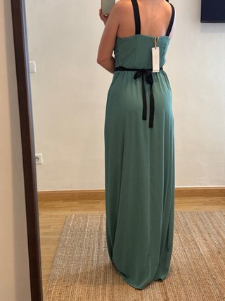 Vestido largo verde invitada