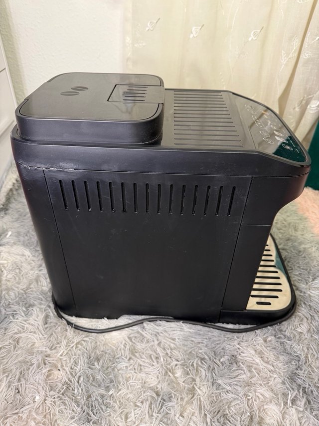 Cafetera DeLonghi Magnifica Evo Superautomática