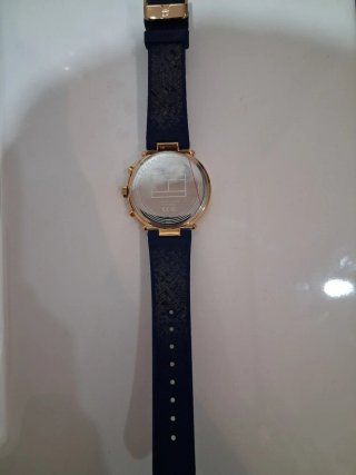 Reloj Tommy Hilfiger Original Dorado y Azul