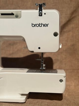 Máquina de coser Brother XN1700 €200→€59
