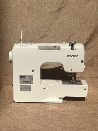 Máquina de coser Brother XN1700 €200→€59