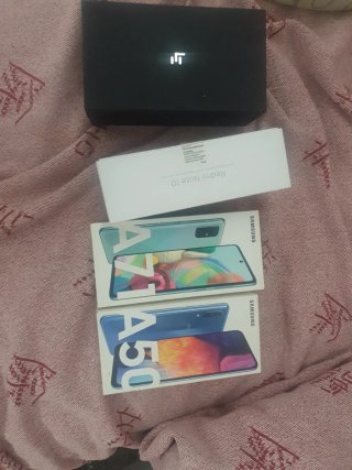 4 Cajas de móvil Samsung y Xiaomi