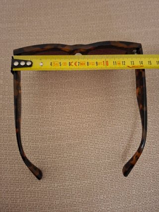 Occhiali da sole montatura acetato
