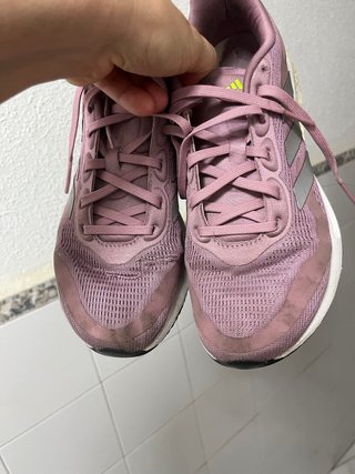 Zapatillas Adidas Supernova Rosas y Grises