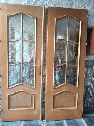 2 Puertas Roble Macizas con Cristales