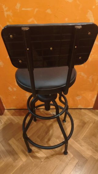 Taburete giratorio con respaldo