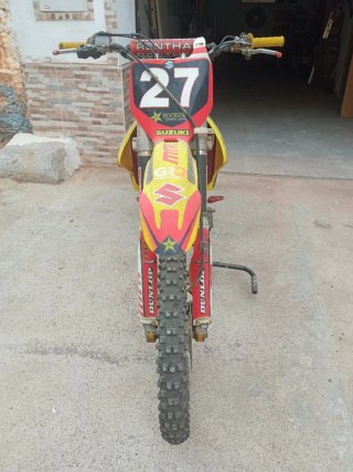 Suzuki RMZ 250cc Motocross