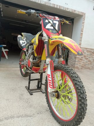 Suzuki RMZ 250cc Motocross