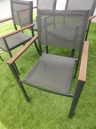Mesa extensible terraza y 4 sillas a juego