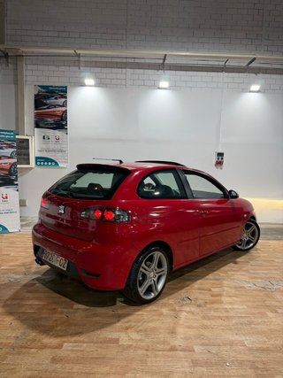 SEAT Ibiza FR 130