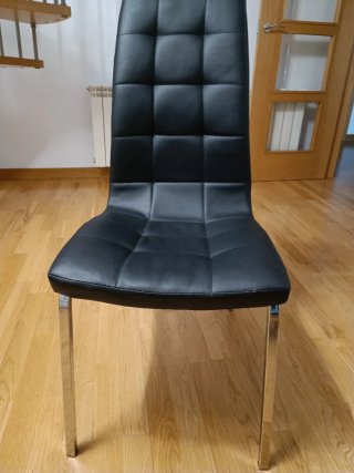 Mesa Comedor Cristal y 6 Sillas Piel Negras