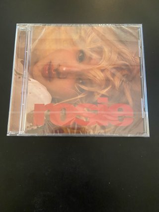 Rosé (Blackpink) CD Nuevo “Rosie” K-Pop