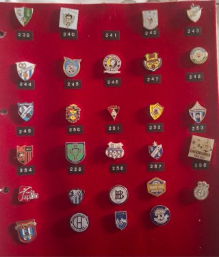 Pins Equipos de Fútbol por unidad