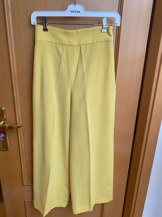 Conjunto de dos pieza Zara Amarillo Talla XS Nuevo