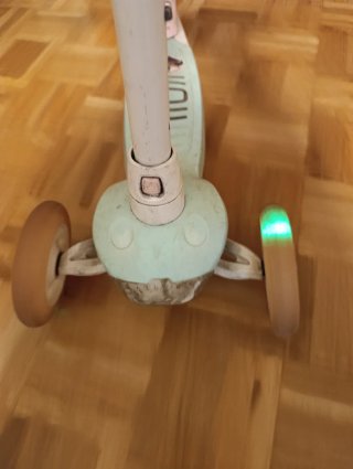 Patinete infantil Oxelo con luces