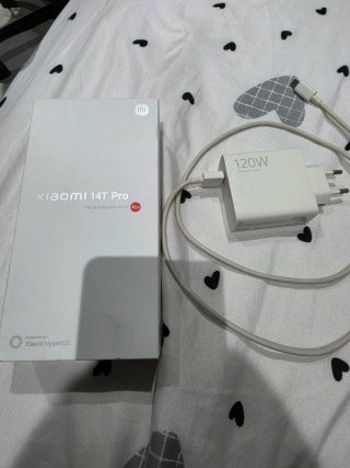 Xiaomi 14T Pro con cargador 120W