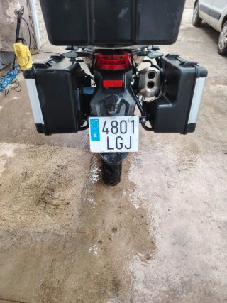 Macbor Adventure Moto con Maletas