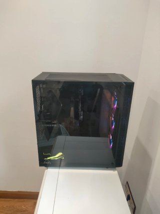 PC Gaming Aerocool Lux Negro y Azul