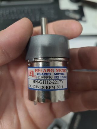 Motorreductor HSIANG NENG DC12V 120RPM 50:1