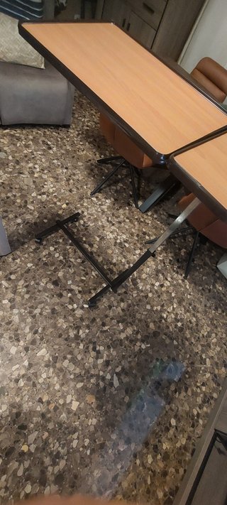 Mesita Auxiliar Cama Ruedas Madera Metal