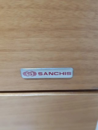 Mueble de baño madera y cristal