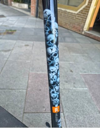 Se hacen cualquier dibujo segrafiado en patines