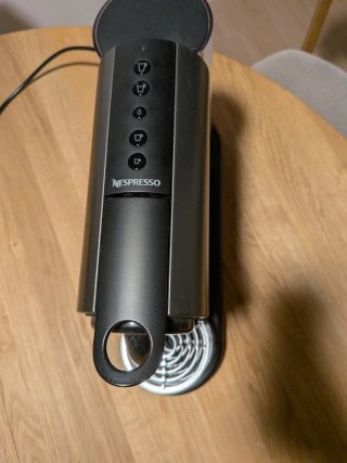 Cafetera Nespresso CitiZ Limousine como nueva!