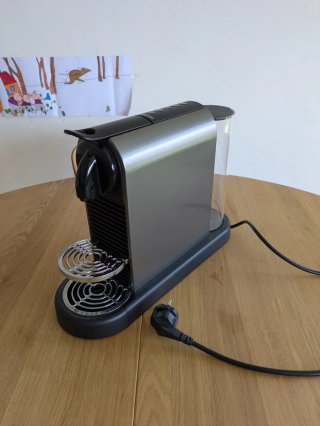 Cafetera Nespresso CitiZ Limousine como nueva!