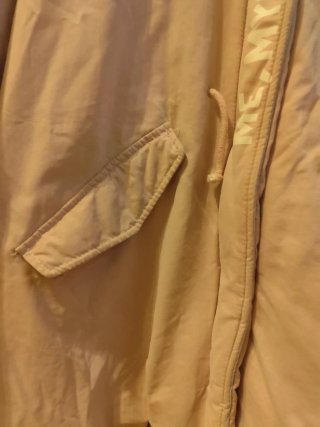 Chamarra Zara rosa claro con capucha