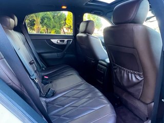 Infiniti FX30d S premium 2012