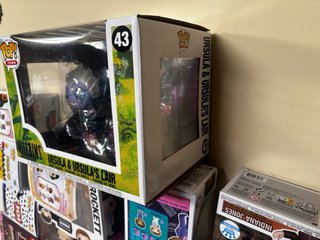Funko Pop! Disney Ursula & Ursula's Lair 43