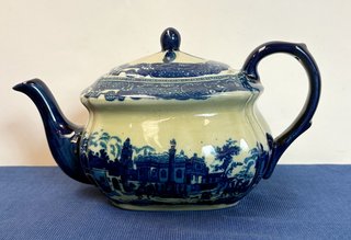 Tetera Victoria Ware Ironstone Azul