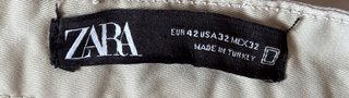 Pantalón cargo Zara beige